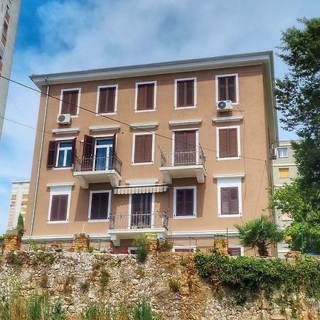 Apartment Lori - Beautiful View Рийека Екстериор снимка