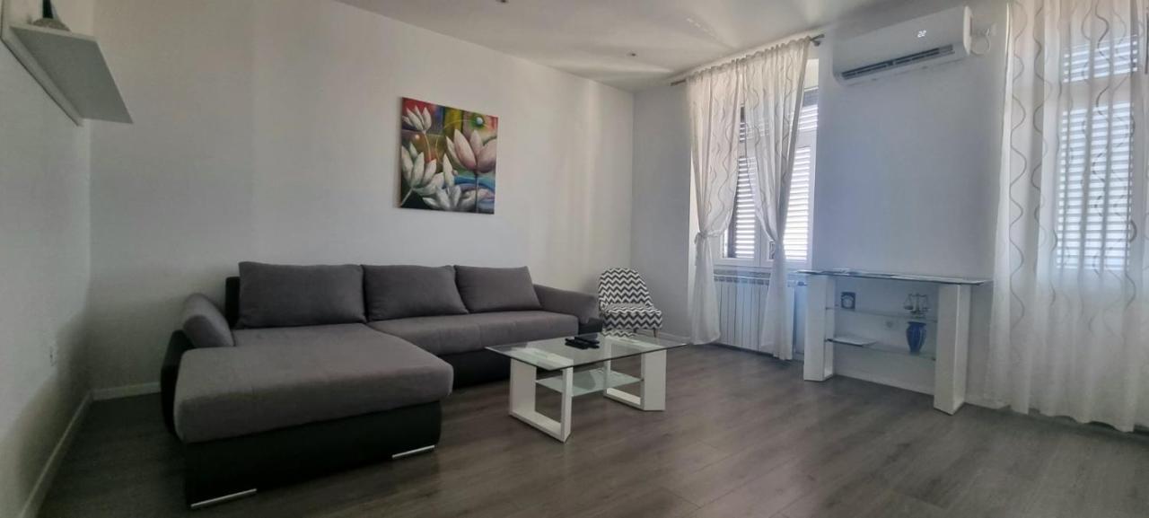 Apartment Lori - Beautiful View Рийека Екстериор снимка